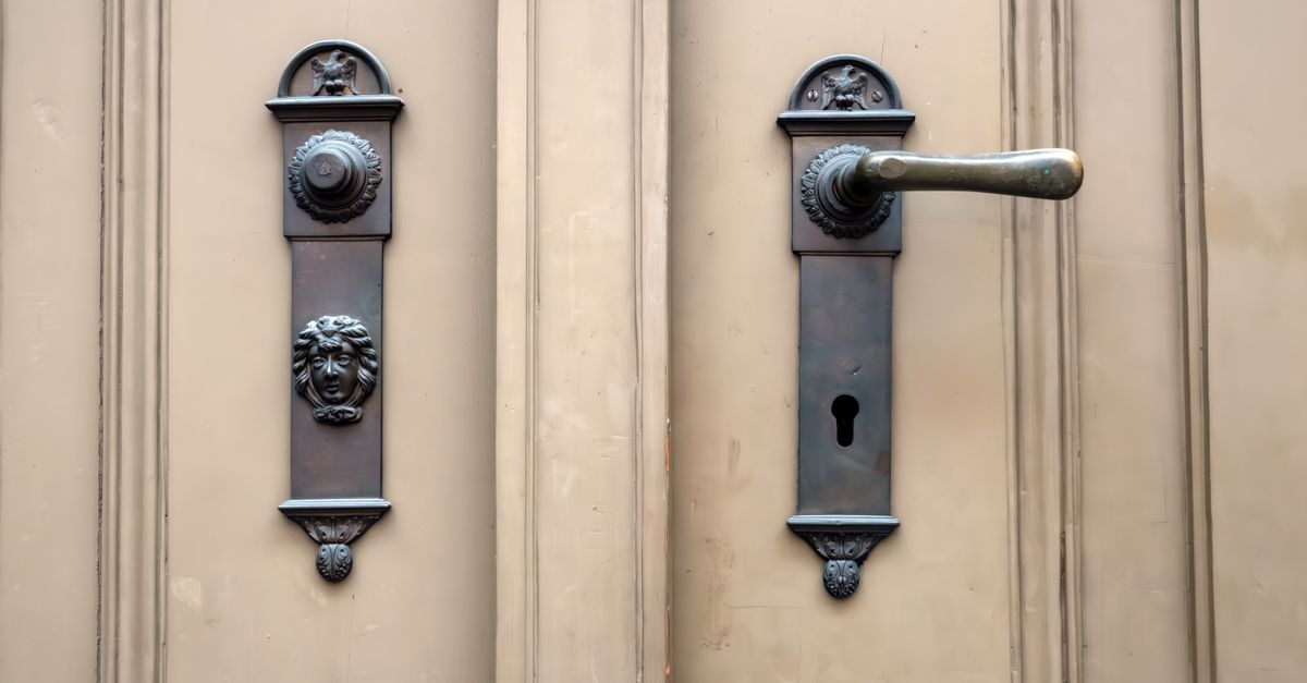 Door Knob Lock vs. Deadbolt: Which Actually Secures Your Door? — Dedham Locksmith